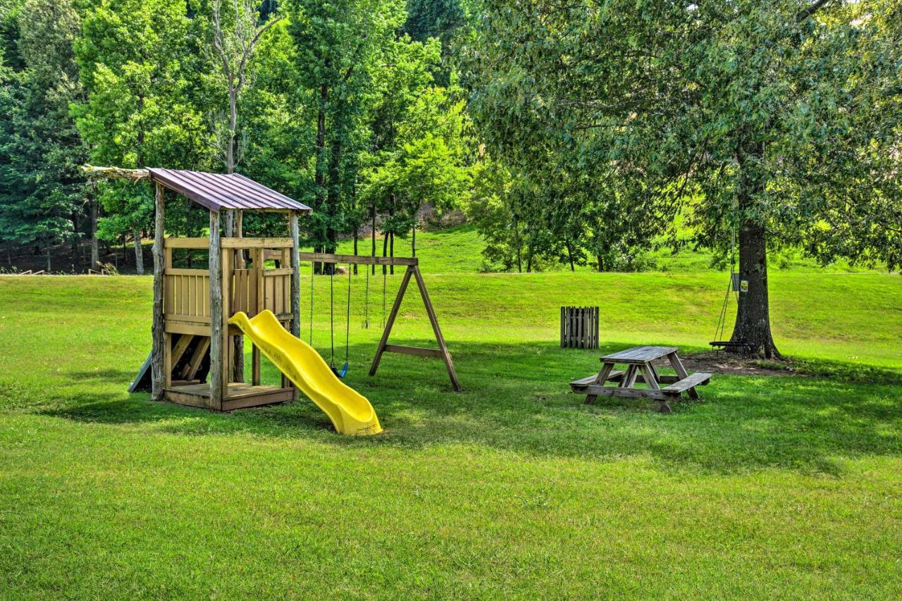 Golfers Retreat - Cabin In Resort Гънтърсвил Екстериор снимка